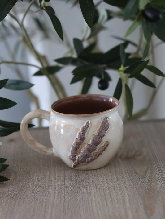 Handgetöpferte Lavendel Tasse